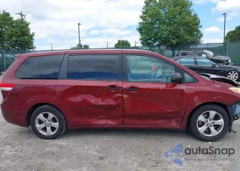 2014 Toyota Sienna L V6 7 Passenger z USA, uszkodzony, nr VIN 5TDZK3DC4ES406178